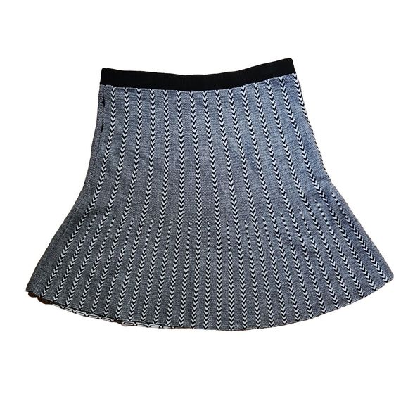 M Loft Outlet Sweater Knit Stretch Flare Skirt Academia Mod Goth Grunge New Year - Picture 2 of 6